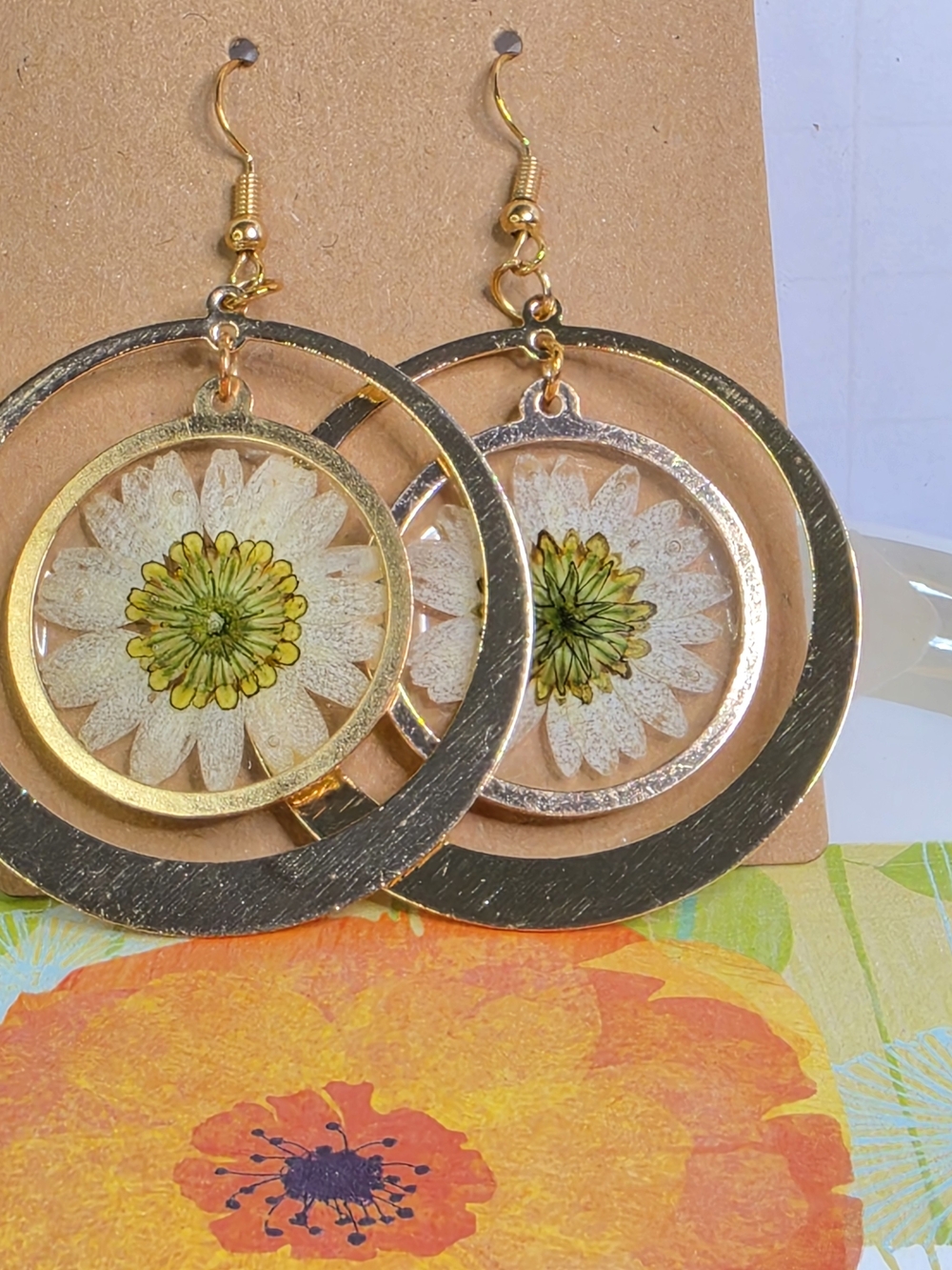 Final Offer-Gold Tone Floral Hoop Earrings with White Daisy Inlay